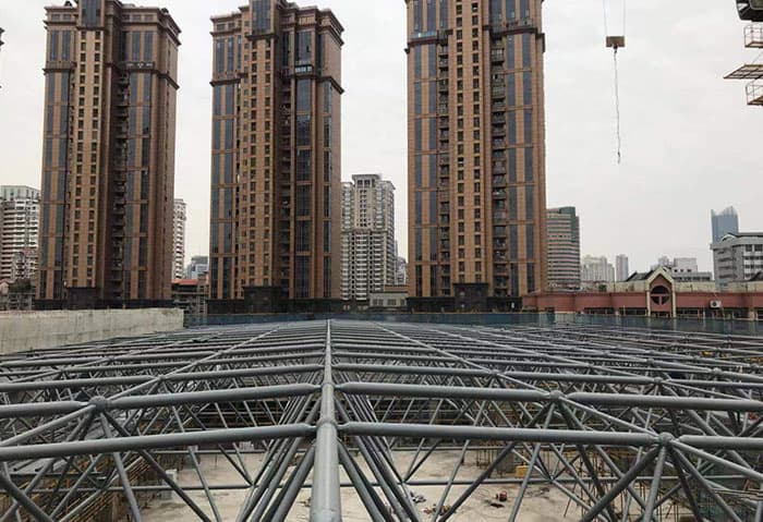 侯马螺栓球网架结构